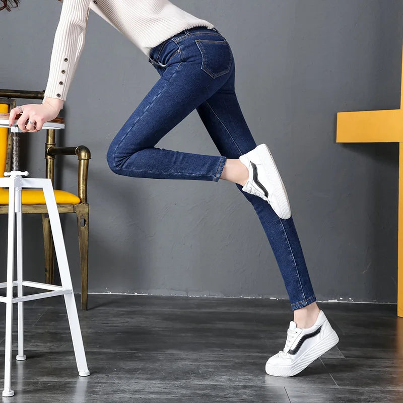 2021 Women’s Korean Slim Fit Jeans Fashion Solid Color Plush Stretch High-waist Tight Denim Long Pencil Pants Winter Warm Wear