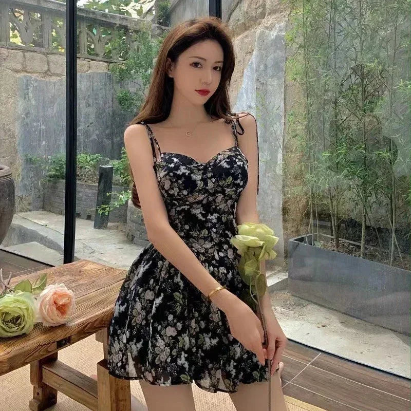 2024 New Fashion Women's Summer French Vintage Floral Suspender Dress Female Sweet and Spicy Wind Lace Short Skirt Female - Seprincess