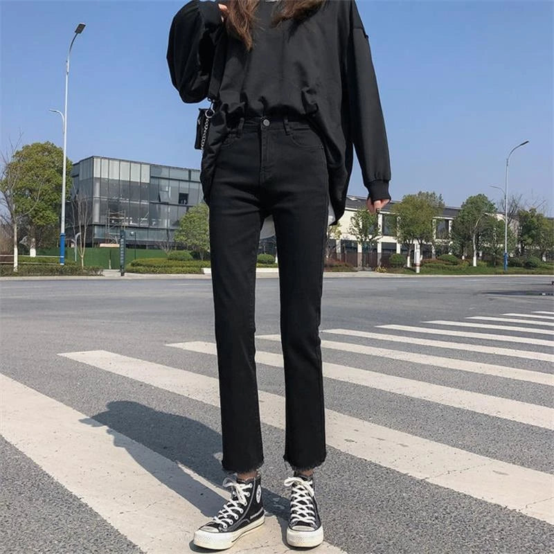 Black High-Waisted Female Denim Jeans Newly Stretched  All Match Classic Pants Straight Raw Edge Women Classic Pants