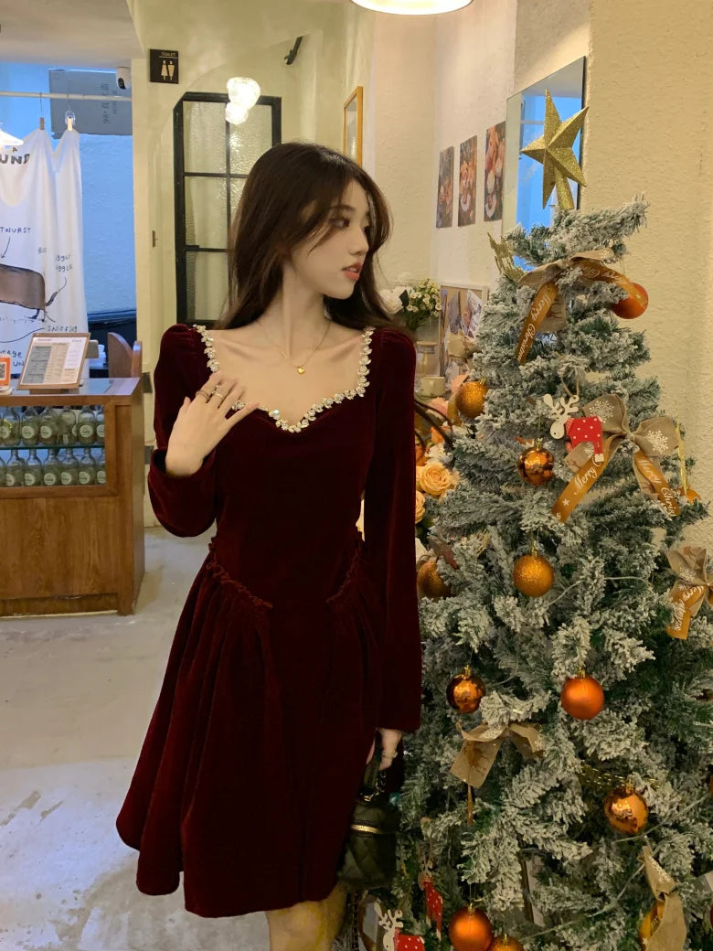 Vintage Evening Party Velvet Dresses for Woman Elegant Fashion Wedding Birthday Prom Long Sleeves Female Clothing Black Robe