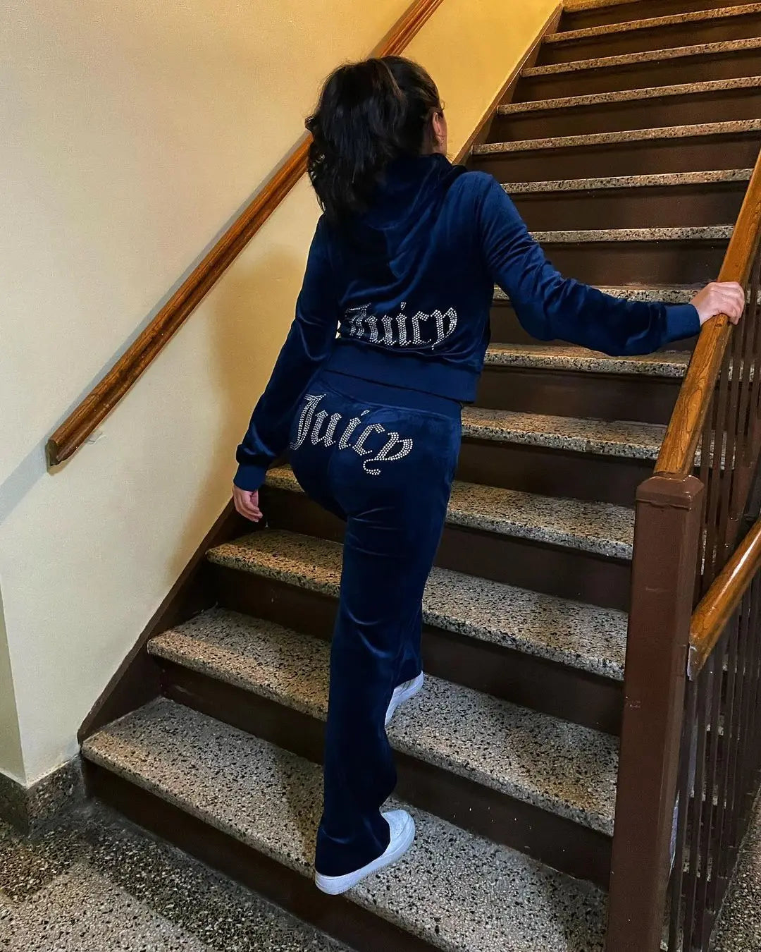 2023 Spring Autumn Tracksuit  2-Piece Set  Suit Women Velvet Juicy Sweatshirt and Pants with Diamonds Outfits