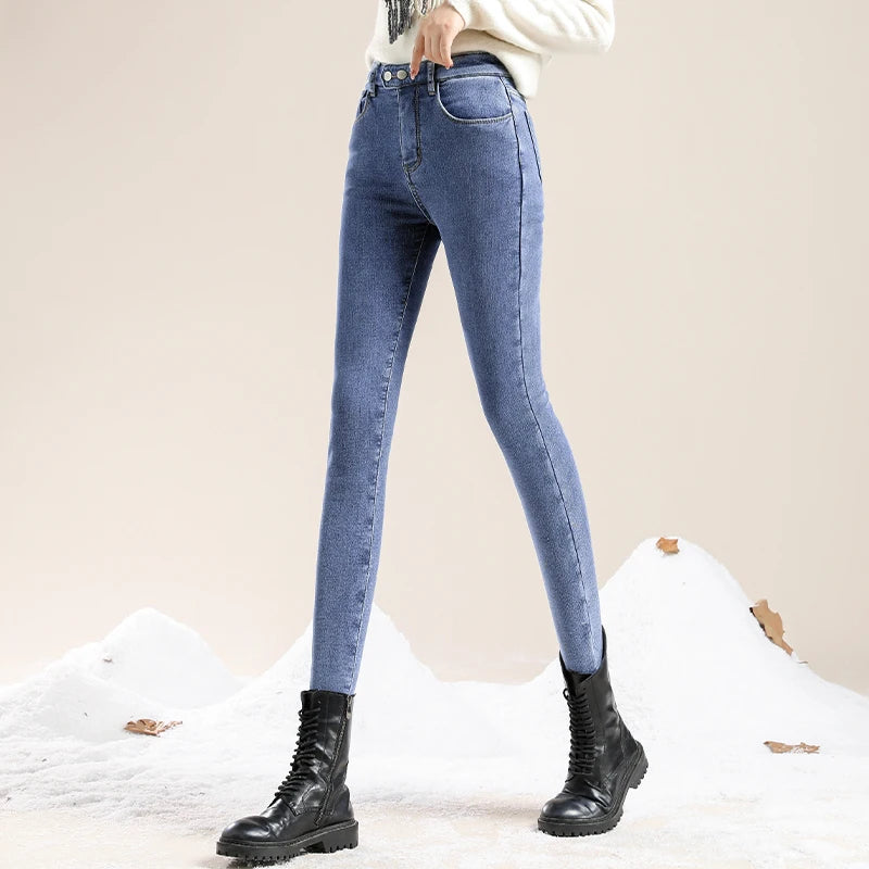 New Women Thermal Jeans Winter Snow Warm Plush Stretch Jeans Lady Skinny Thicken Students Denim Pants Fleece Mom Fur Trousers