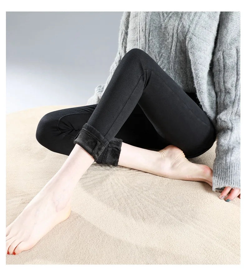 Thickened High-Waisted Fleece-Lined Jeans Women's Slimming Tightening Pants Winter New Elastic Pants Slimming Thickened