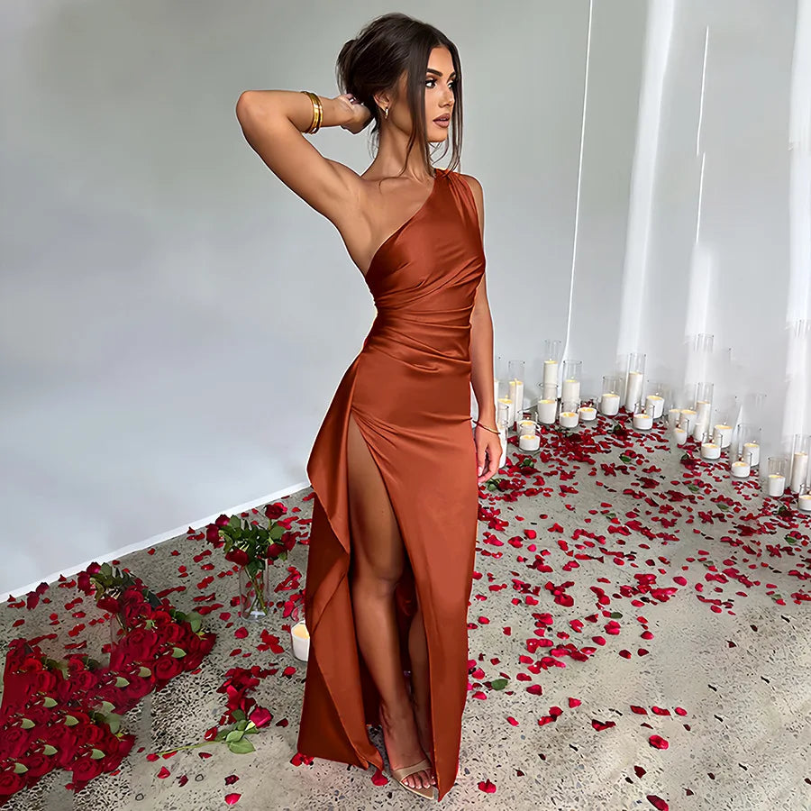 Dresses Women 2024 Summer New Style Design Sexy Sexy Slim Slanted Shoulder Slit Long Dress Women's Elegant Robe De Soiree Femme