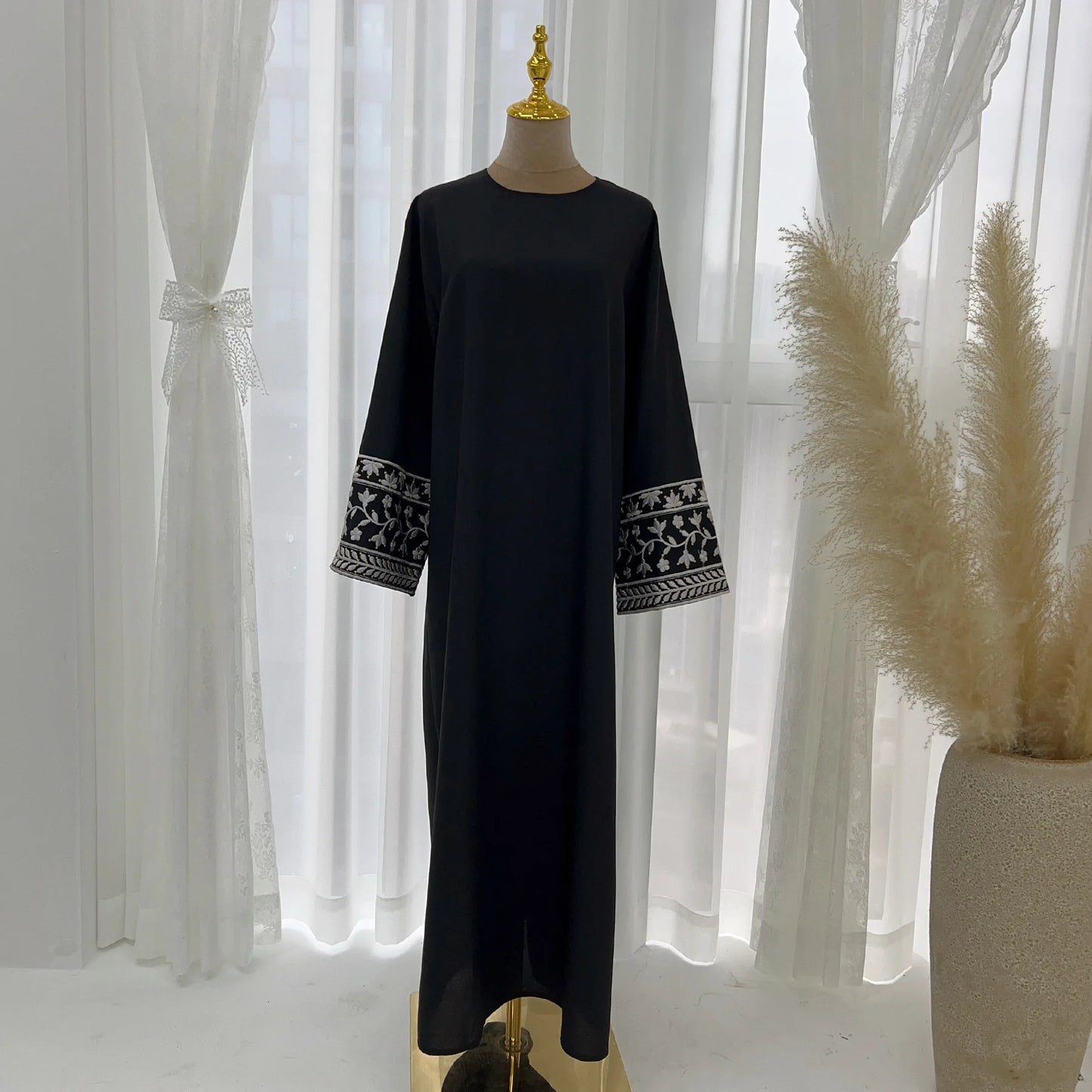 2024 New Embroidery Sleeve Dubai Abaya Middle East Türkiye Elegant Dress Party Gown Eid Ramadan Islam Women Muslim Clothing - Seprincess