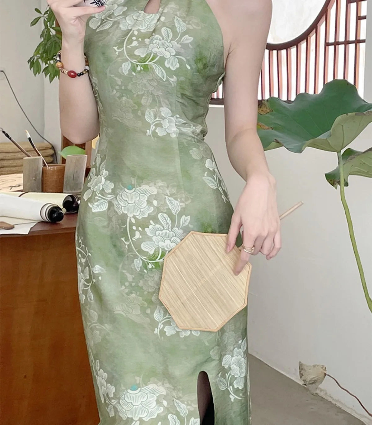 2024 New Improved Cheongsam Qipao Daily Summer Youth Style Elegant New Chinese Green Hanging Neck Evening Wedding Dress for Wome - Seprincess