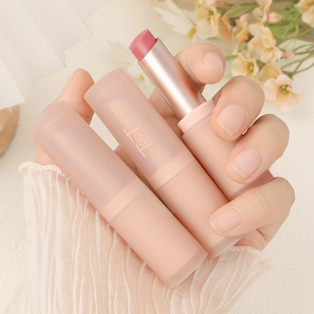 Matte Misty Lipstick 6 Colors Waterproof Non Sticky Cup Lip Stick Lasting Moisturizing Velvet Nude Lip Tint Makeup Cosmetics - Seprincess