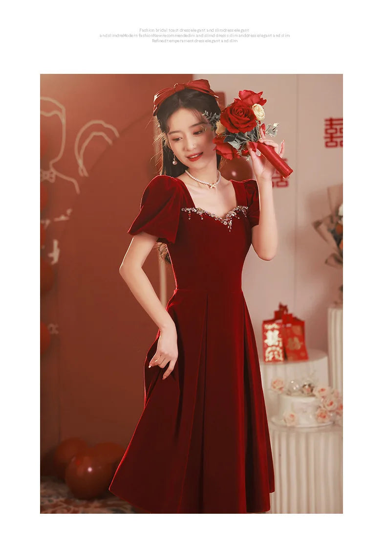 Chinese Traditional Red Cheongsams Wedding Dresses Short-sleeved Engagement Temperament Dress Back Door Qipao Banquet Dress - Seprincess