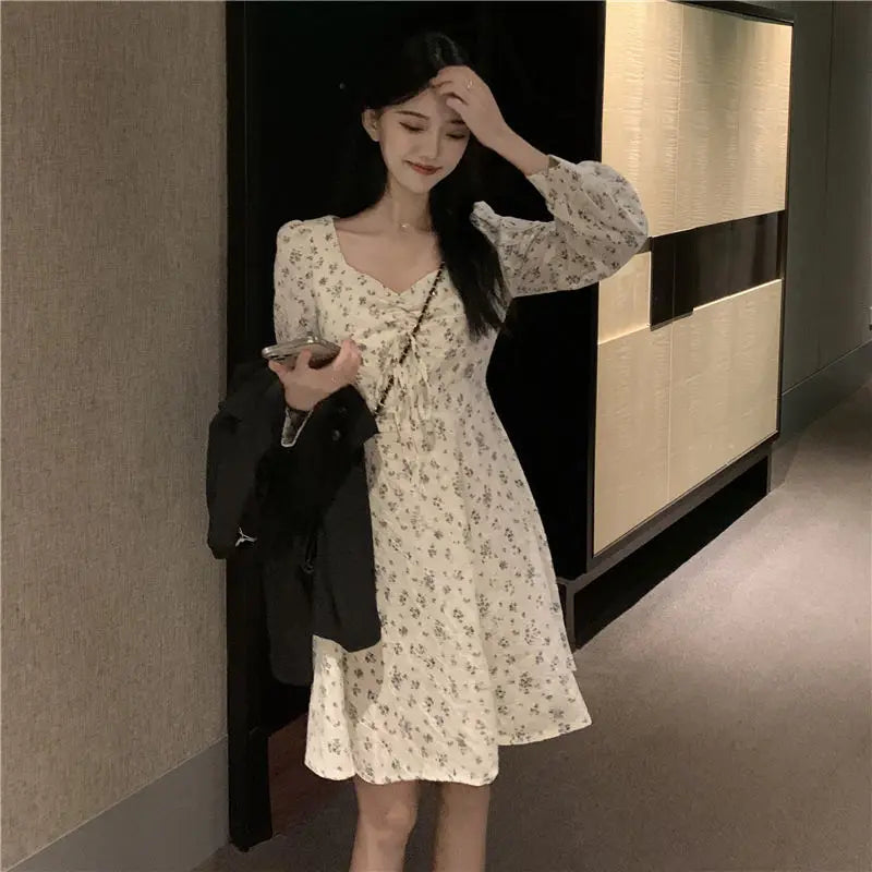 Long Sleeved Floral Dress for Women with a Niche and Popular Design Short Skirt with a Small Stature and Temperament - Seprincess