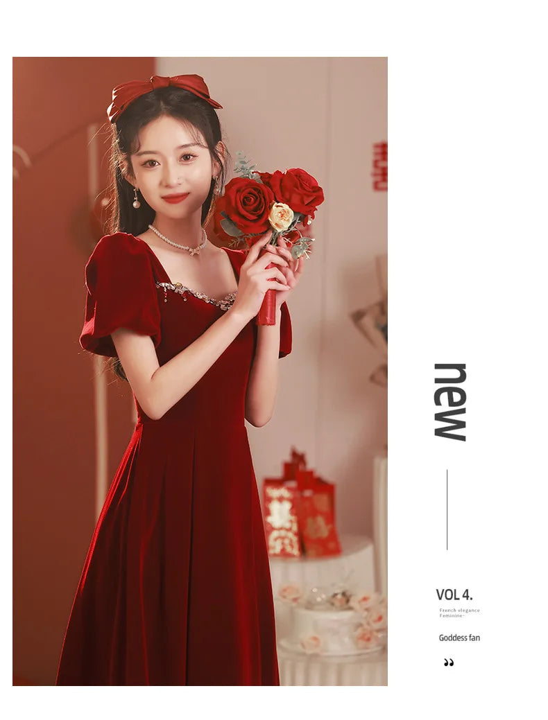 Chinese Traditional Red Cheongsams Wedding Dresses Short-sleeved Engagement Temperament Dress Back Door Qipao Banquet Dress - Seprincess