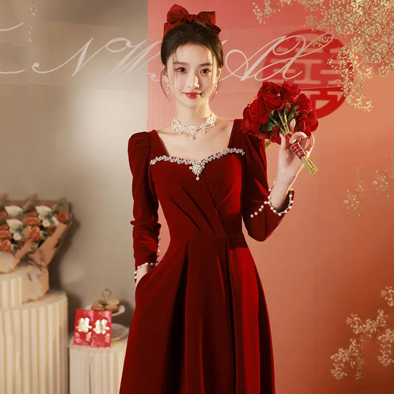 Chinese Style Female Qipao Evening Party Dress Velvet Long Sleeve Formal Party Dress Chongsam Sexy Rhinestone Marriage Dress - Seprincess