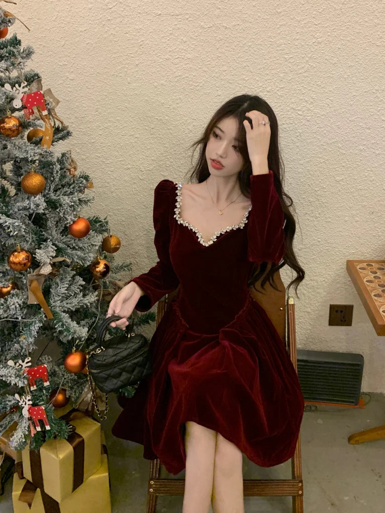 Vintage Evening Party Velvet Dresses for Woman Elegant Fashion Wedding Birthday Prom Long Sleeves Female Clothing Black Robe