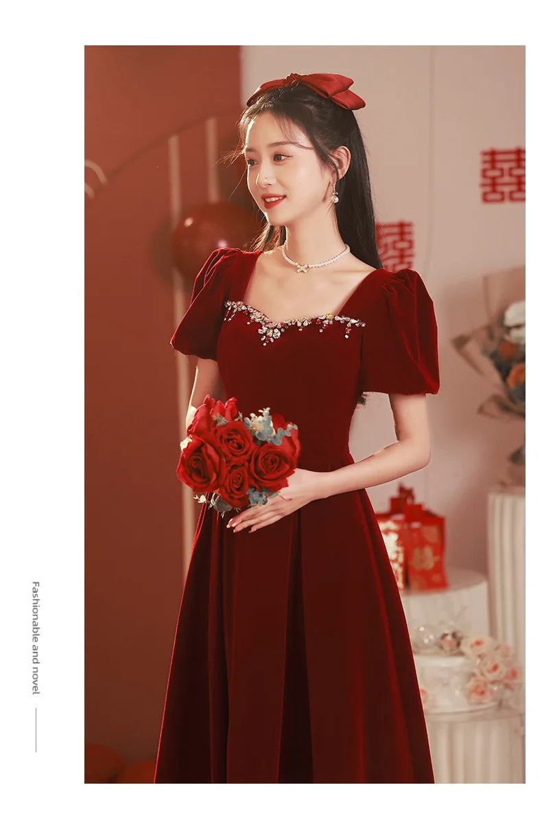 Chinese Traditional Red Cheongsams Wedding Dresses Short-sleeved Engagement Temperament Dress Back Door Qipao Banquet Dress - Seprincess