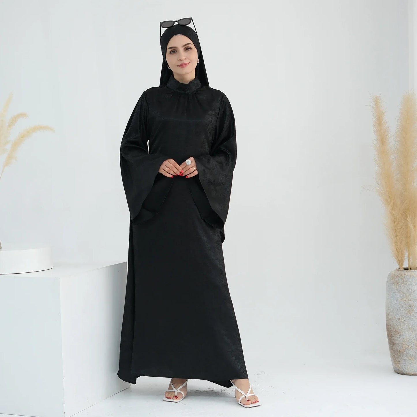 Butterfly Abaya Dress Elegant Belted Muslim Party Hijab Dresses Bronze Abayas for Women Dubai Turkey Islam Clothing Eid Kaftan