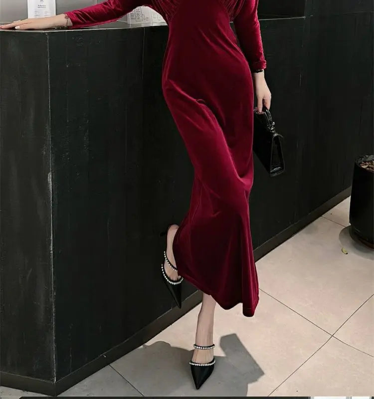 Women Vintage Gold Velvet Ruched Bodycon Elegant Evening Party Dresses Sexy V Neck Split High Waist Long Sleeve Maxi Dress Robe