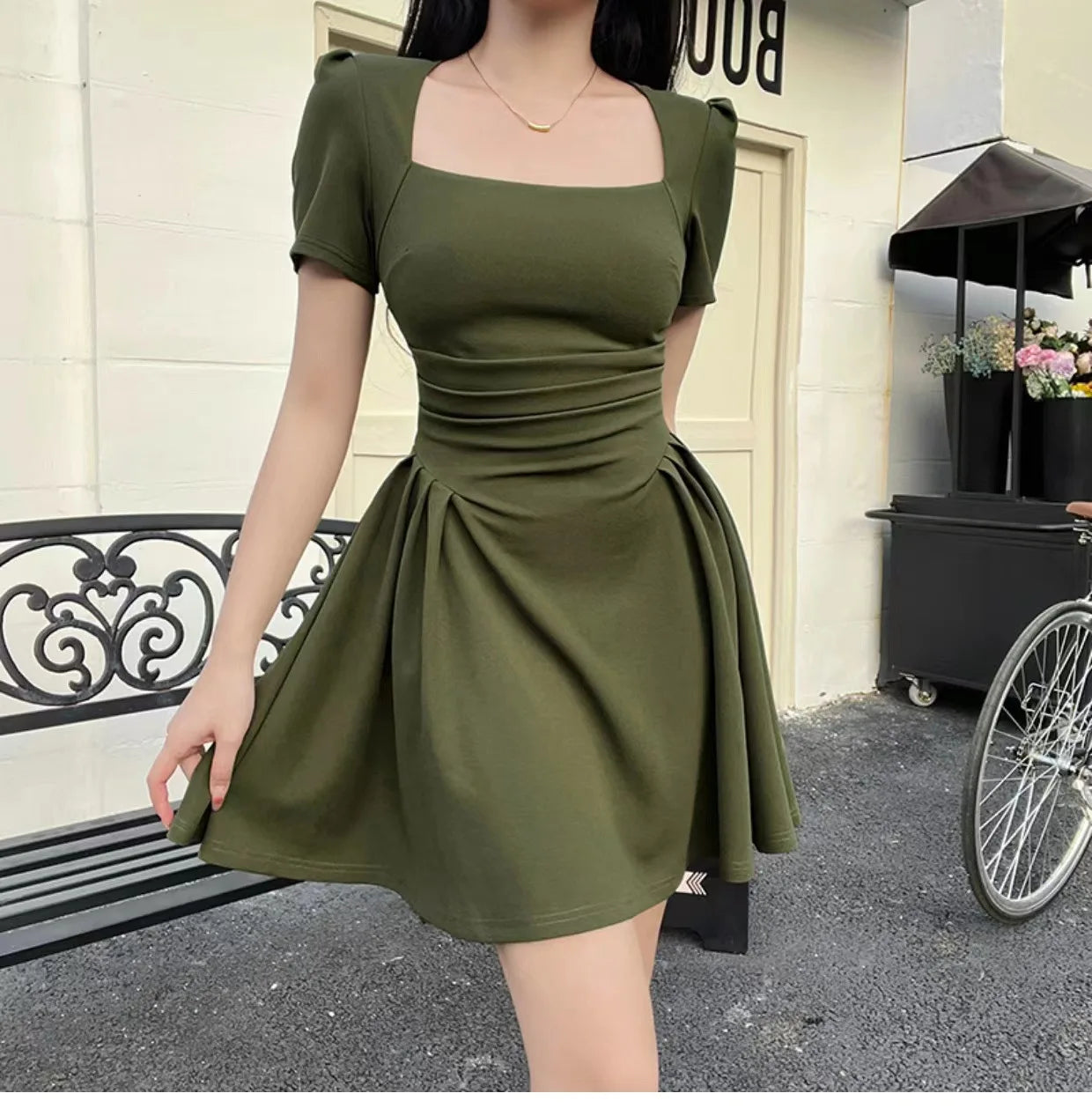 French Hepburn Style Soft Girl Black Dress Elegant 2024 Summer New Fashion Slim Fit Waist Slimming Pleated For Women's Dress PVK - Seprincess